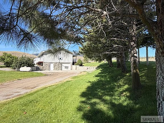 3rd image of 32 Haynes Creek Rd