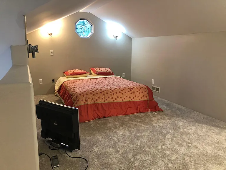 4033 Elizabeth St — Photo 3
