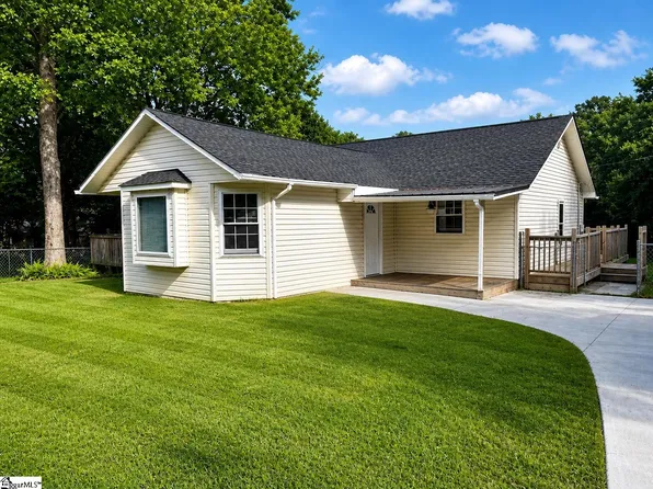 212 Seigler Rd, Pelzer, SC 29669