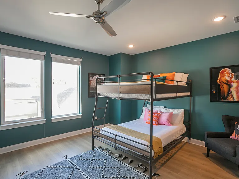 1737 Pecan St #3 — Photo 43
