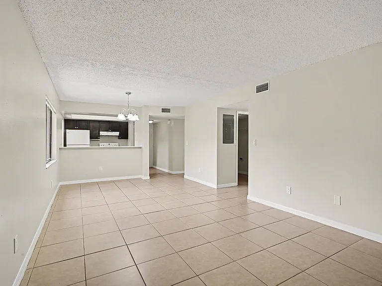 4534 Sleepy Oak Ln — Photo 11