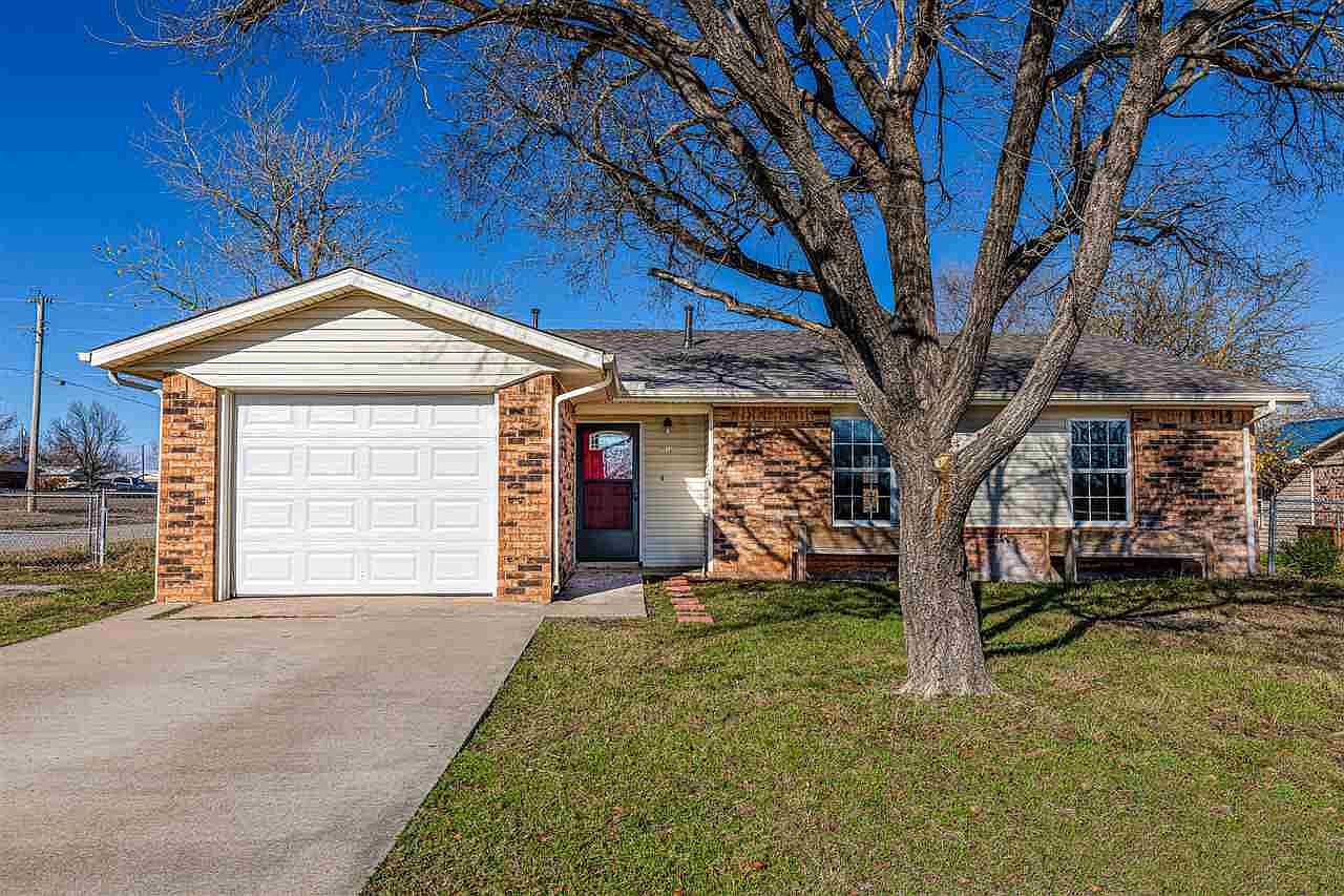 701 Wisconsin St, Geronimo, OK 73543 Zillow