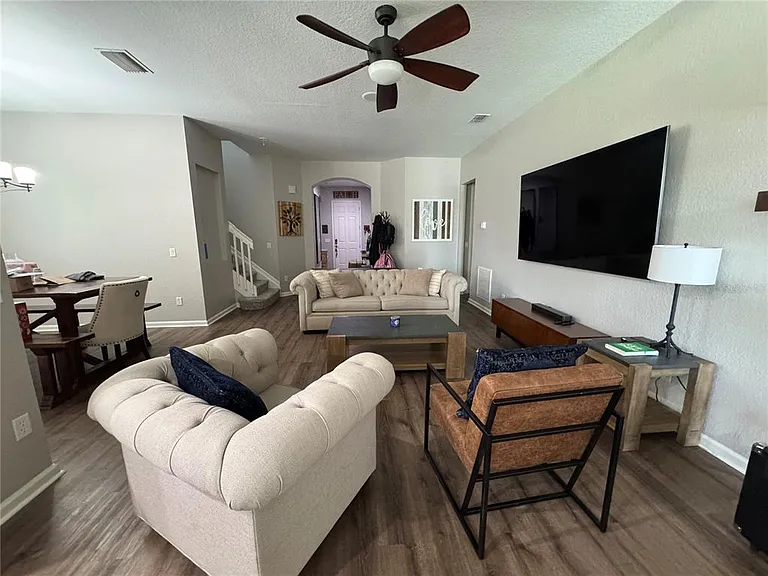 6811 Helmsley Cir — Photo 5