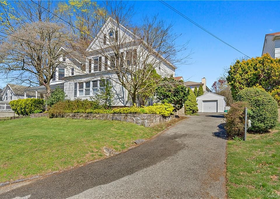 1st image of 101 Lakeview Ave