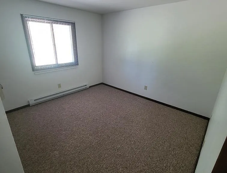 216 Monroe St — Photo 4