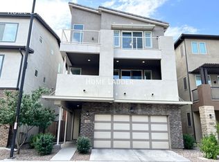 7055 W Jasper Dr, Chandler, AZ 85226
