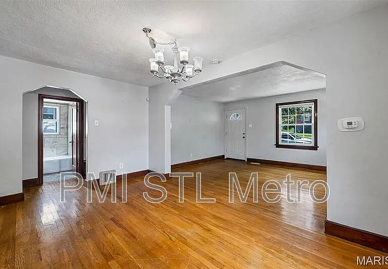 5212 Fletcher St — Photo 6
