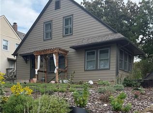 3729 State Line Rd, Kansas City, MO 64111