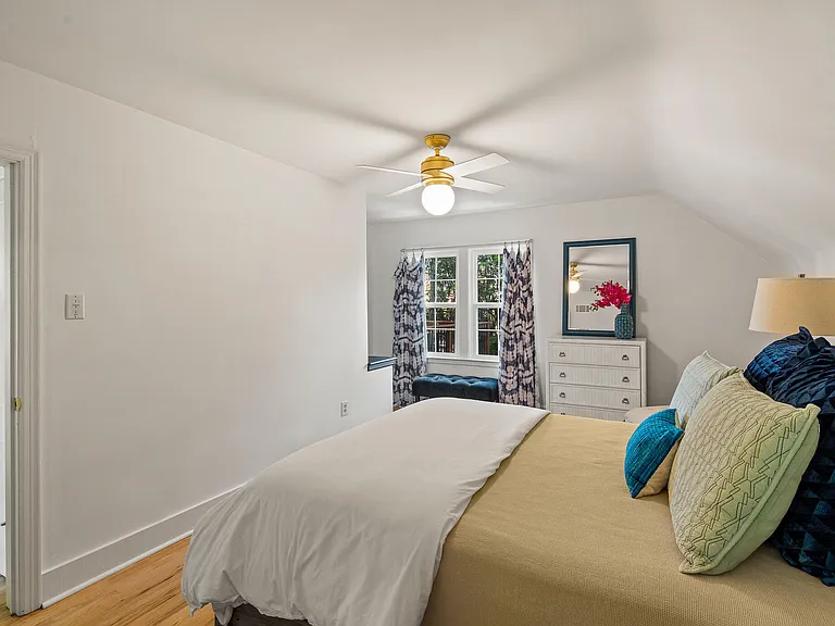 113 Crestmere Ave #201 — Photo 19