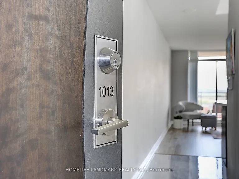 75 King William Cres #1013 — Photo 6