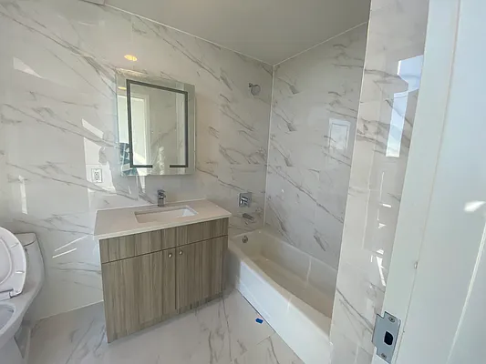 Rented by YouYork Management LLC | media 7
