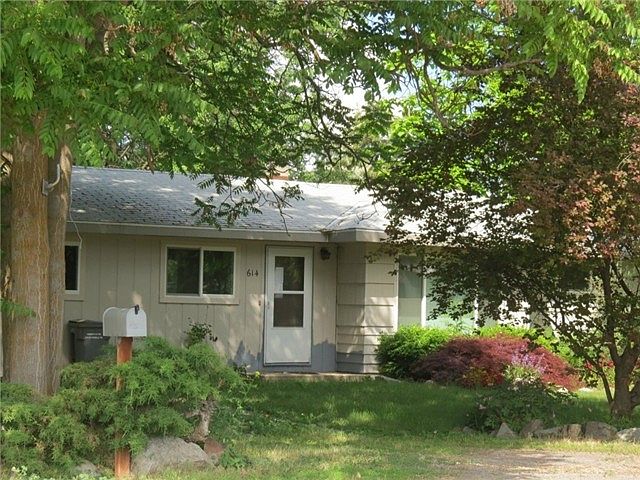 1st image of 614 Fir St