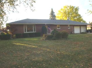 522 N 3rd St, Cissna Park, IL 60924