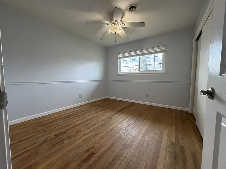 2098 Lincoln Rd — Photo 12