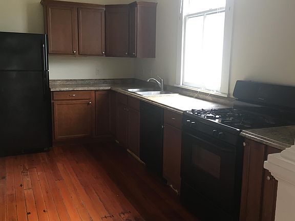 5th image of 2978 Toledano St