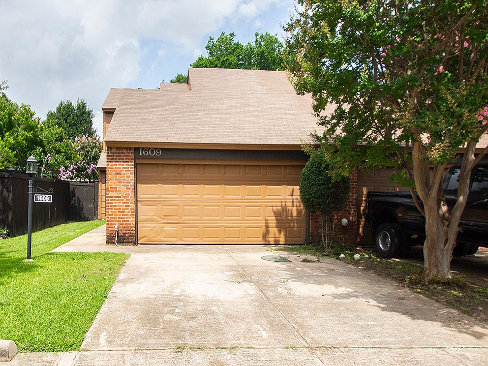 1st image of 1609 Brentwood Dr