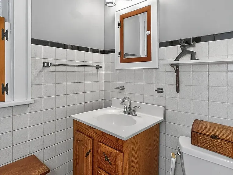 1450 Baker Ave — Photo 6