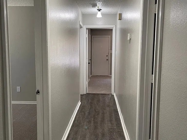 3334 Heritage Ln — Photo 9