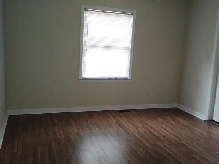 1610 Bryn Mawr Ave — Photo 10