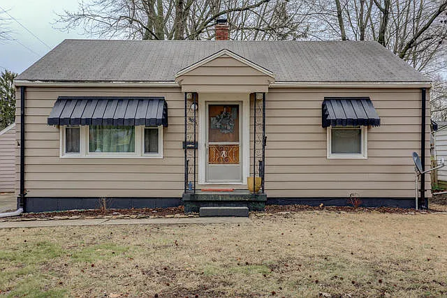 906 Foley Ave photo 1