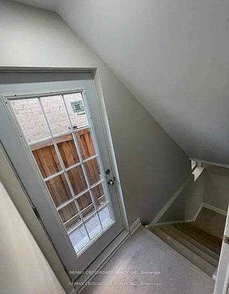 1538 Amberlea Rd — Photo 12