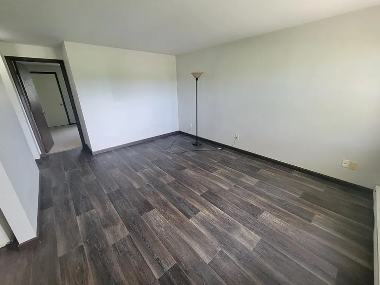 707 Lake Ave — Photo 3