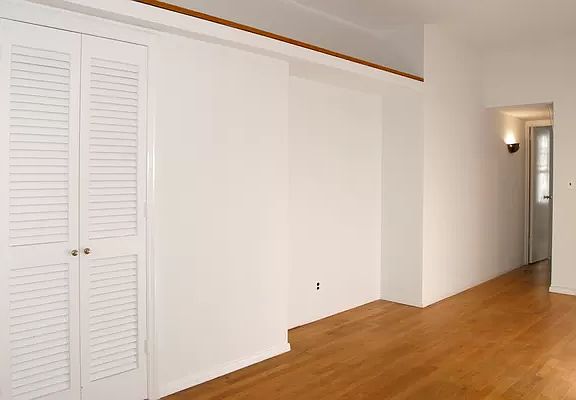 5th image of 316 E 84th St APT 4E