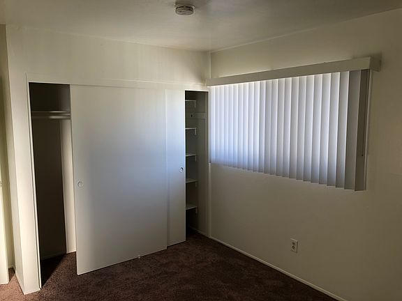 5th image of 1027 Dennstedt Ct #B