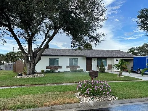 5474 Kenwood Dr Photo 1