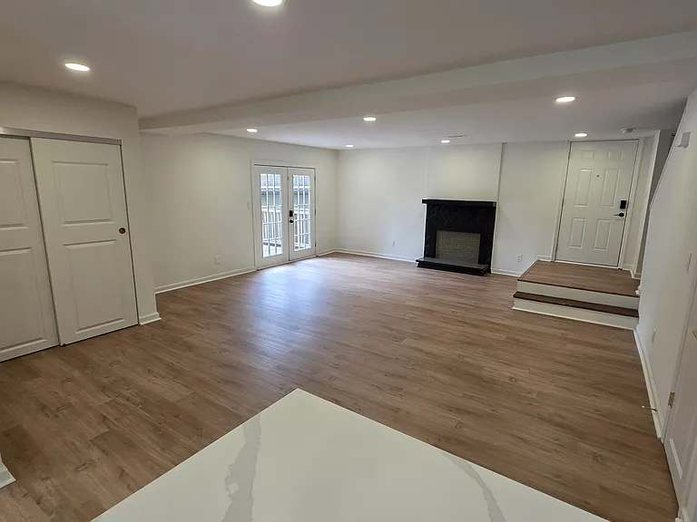 3100 Meadow Mere W — Photo 8