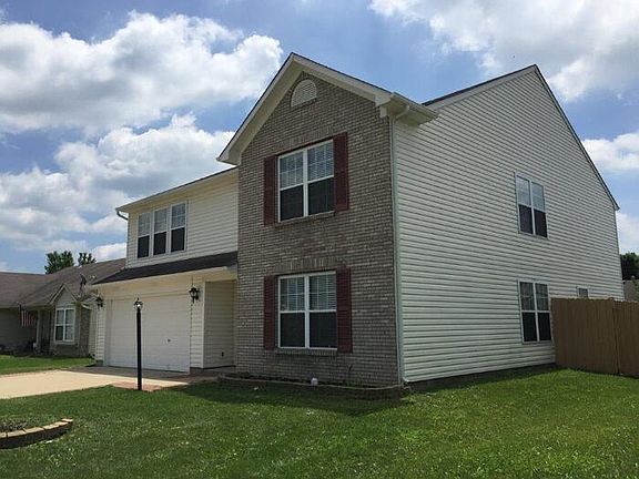 2nd image of 5817 Ashcroft Dr
