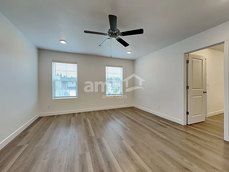 8002 Katriel Ct SW — Photo 14