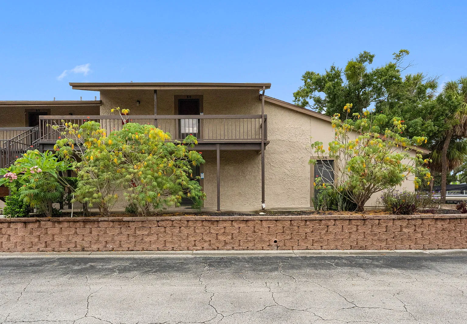 1 bed, 550 sqft, $1,275 — Photo 1