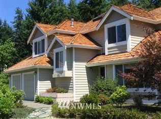 5731 NW Londonderry Loop, Bremerton, WA