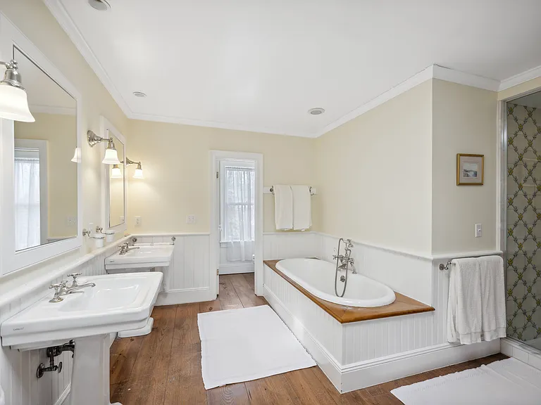 39 Marylea Dr — Photo 16