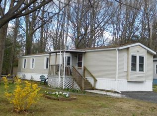 112 Buttonwood Ct, East Stroudsburg, PA 18301