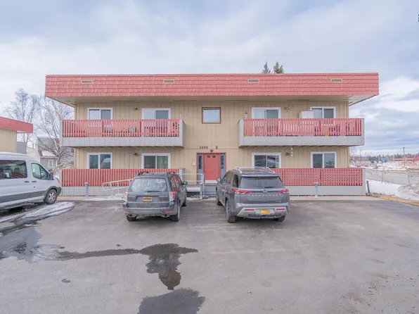 1600 Washington Dr APT 9, Fairbanks, AK 99709