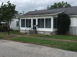 2411 24th St, Nitro, WV