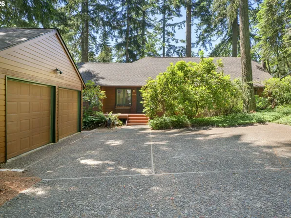 2350 McLean Blvd, Eugene, OR 97405