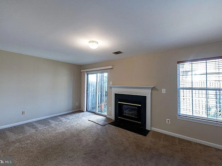 2415 Hay Rake Ct — Photo 5