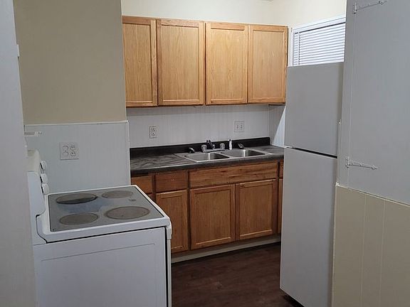 5th image of 7836 Dartmoor Dr