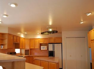 105 Shirlane Pl, Los Alamos, NM 87547