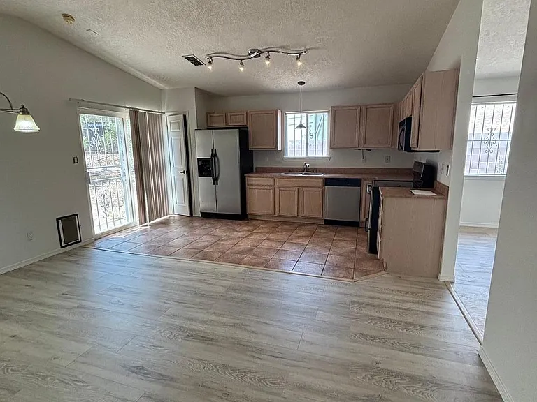 7822 Desert Springs Ct SW — Photo 10