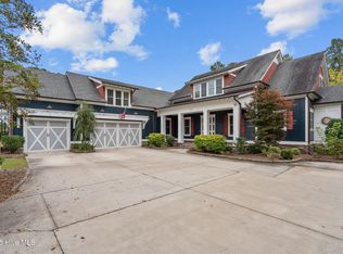 314 E Rolling Meadows Rd, Hampstead, NC 28443