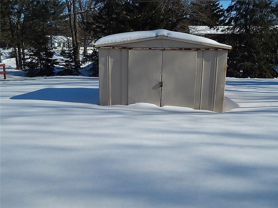 2nd image of 5675 168th St