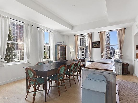 3rd image of 15 Broad St APT 2910