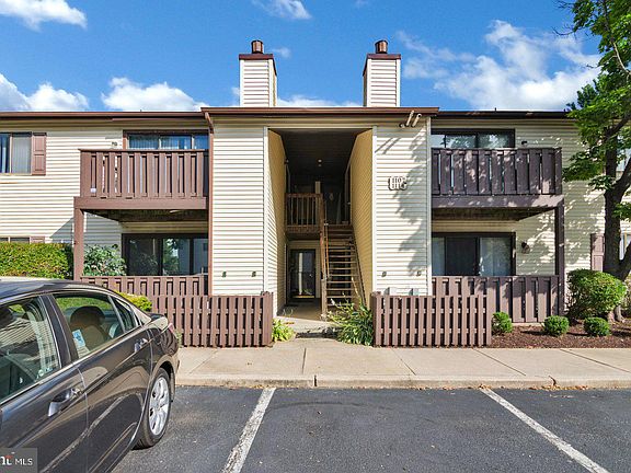 2nd image of 1111 Maresfield Ct