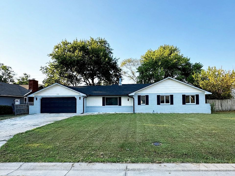 1st image of 218 W Aaron Dr