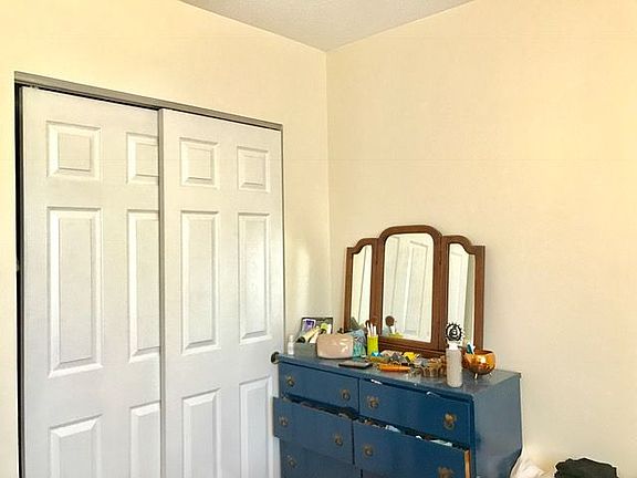 4th image of 46 Underhill Ave #2