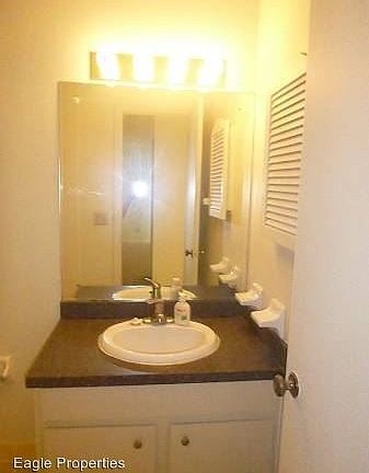 4th image of 5644 Holly Bell Dr APT 5